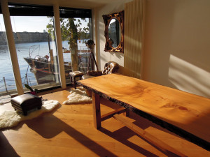 BEAUTIFUL BESPOKE BRITISH HANDMADE AND HAND FINISHED FURNITURE FROM PALEAMBER